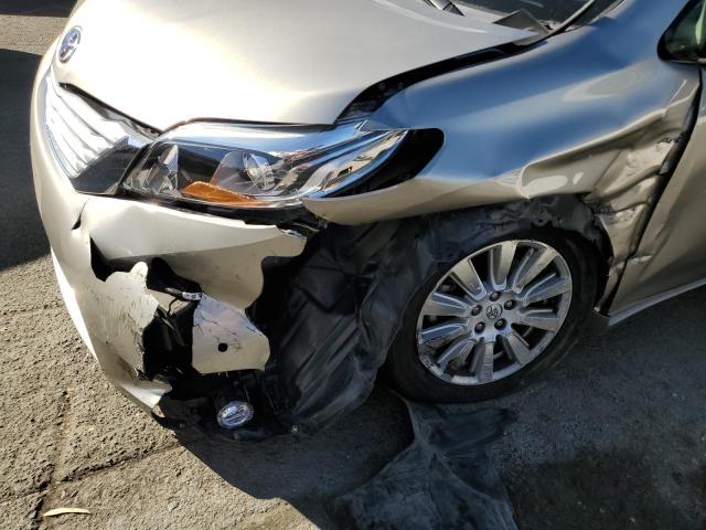 Photo 9 from auction – 2017 TOYOTA SIENNA XLE with VIN 5TDDZ3DC8HS153179