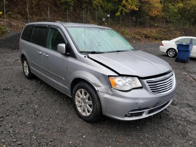 CHRYSLER TOWN & COU 2015 with VIN 2C4RC1BG5FR538576 - Photo from auction