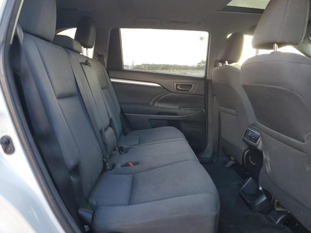 Photo 6 from auction – 2015 TOYOTA HIGHLANDER with VIN 5TDZARFH1FS011391