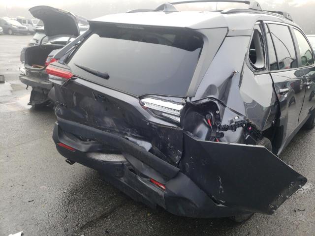 Photo 9 from auction – 2019 TOYOTA RAV4 LE with VIN JTMF1RFV0KD002518