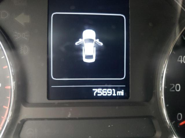 Photo 8 from auction – 2018 KIA FORTE LX with VIN 3KPFL4A72JE206059