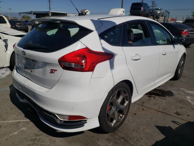 Photo 4 from auction – 2017 FORD FOCUS ST with VIN 1FADP3L94HL211212