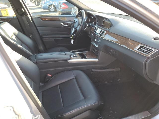 Photo 5 from auction – 2016 MERCEDES-BENZ E 350 with VIN WDDHF5KB7GB192972