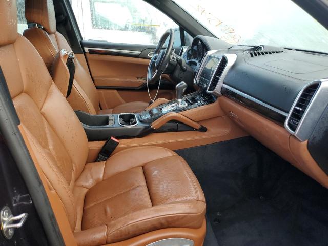 Photo 5 from auction – 2017 PORSCHE CAYENNE SE with VIN WP1AE2A25HLA75450