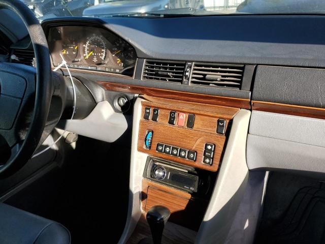 Photo 9 from auction – 1994 MERCEDES-BENZ E-320 with VIN WDBEA32E2RC128991