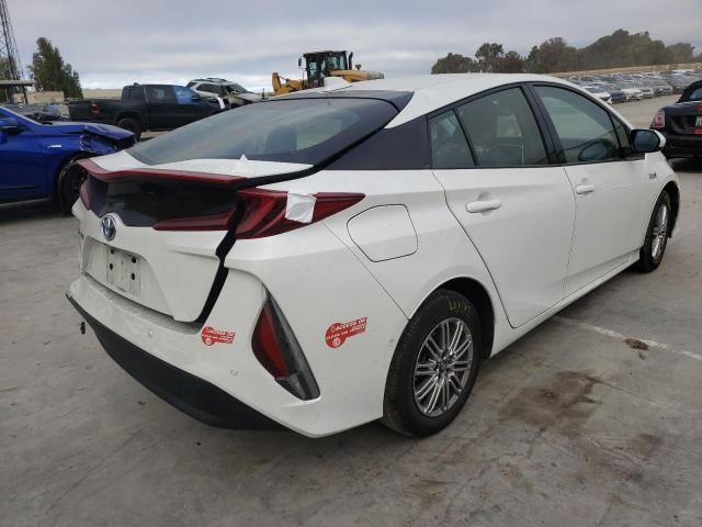 Photo 4 from auction – 2018 TOYOTA PRIUS PRIM with VIN JTDKARFPXJ3076193