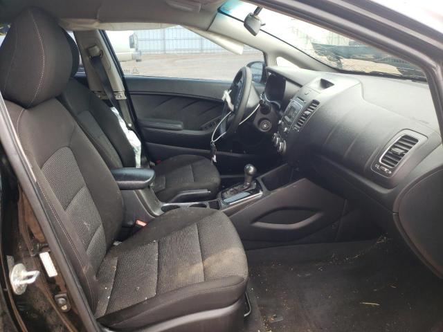 Photo 5 from auction – 2017 KIA FORTE LX with VIN 3KPFK4A70HE065957