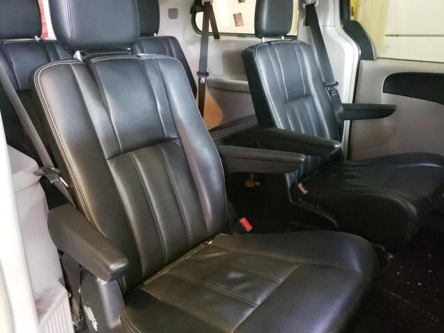 Photo 6 from auction – 2013 CHRYSLER TOWN & COU with VIN 2C4RC1BG4DR677062