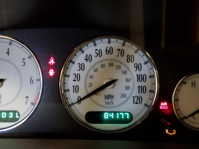 Photo 8 from auction – 2002 CHRYSLER CONCORDE L with VIN 2C3AD56G02H131474