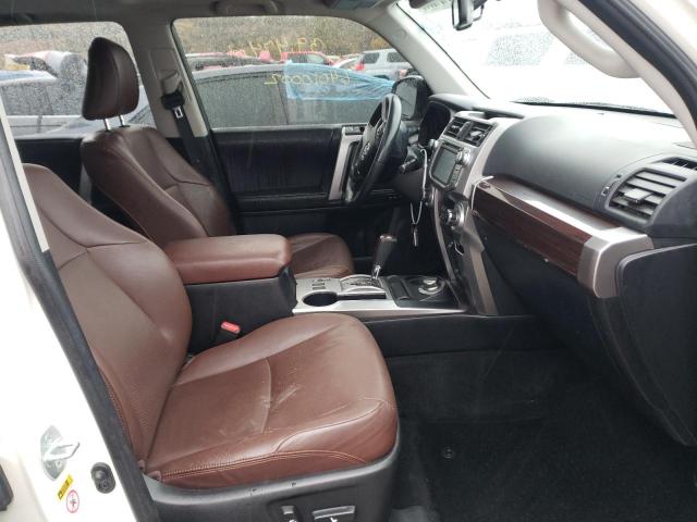 Photo 5 from auction – 2016 TOYOTA 4RUNNER SR with VIN JTEBU5JR2G5299202