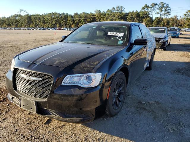 Photo 2 from auction – 2015 CHRYSLER 300 LIMITE with VIN 2C3CCAAGXFH891882