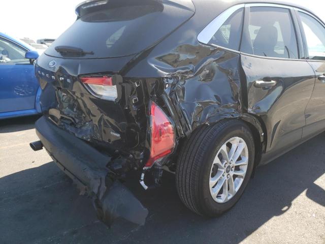 Photo 9 from auction – 2022 FORD ESCAPE SE with VIN 1FMCU0BZ4NUA27565