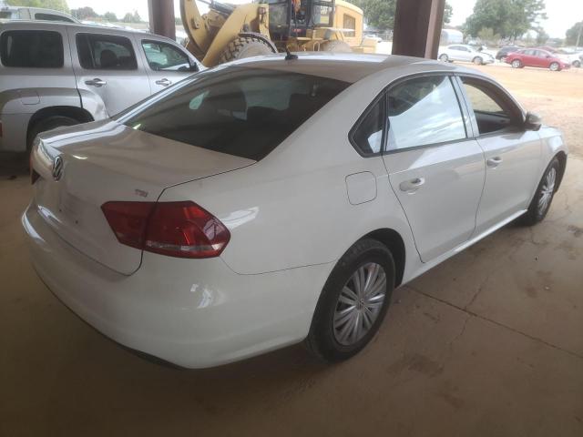 Photo 4 from auction – 2014 VOLKSWAGEN PASSAT S with VIN 1VWAS7A35EC120489