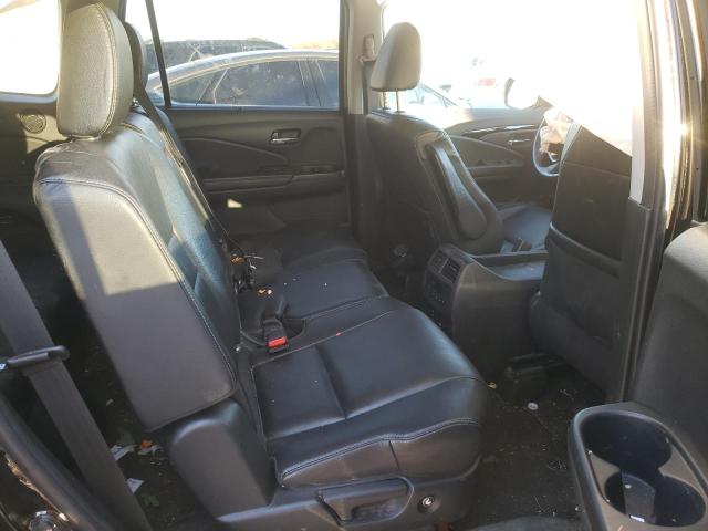 Photo 6 from auction – 2017 HONDA PILOT TOUR with VIN 5FNYF5H90HB024555