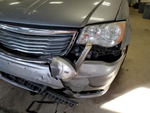 Photo 9 from auction – 2013 CHRYSLER TOWN & COU with VIN 2C4RC1BGXDR647757