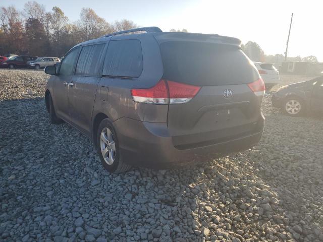 Photo 3 from auction – 2013 TOYOTA SIENNA with VIN 5TDKK3DC6DS328339