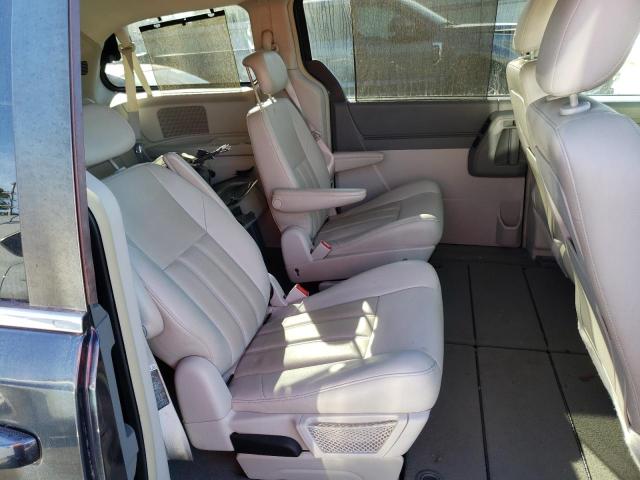 Photo 6 from auction – 2008 CHRYSLER TOWN & COU with VIN 2A8HR54PX8R840438