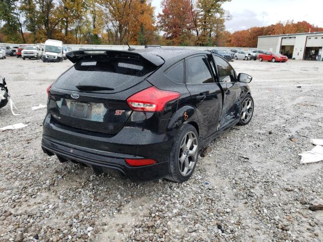 Foto 4 de la subasta – 2017 FORD FOCUS ST con VIN 1FADP3L91HL230056