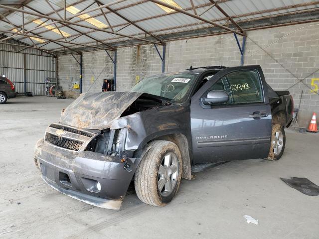 Photo 2 from auction – 2011 CHEVROLET AVALANCHE with VIN 3GNTKFE3XBG224749