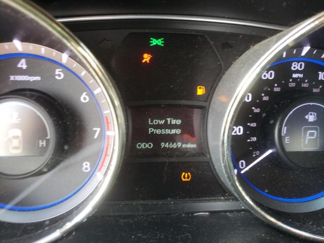 Photo 8 from auction – 2011 HYUNDAI SONATA SE with VIN 5NPEC4AB2BH213509