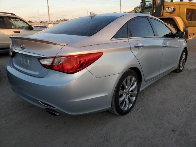 Photo 4 from auction – 2013 HYUNDAI SONATA HYB with VIN 5NPEC4AC0CH424976