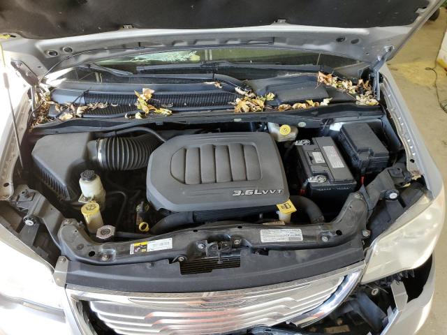 Photo 7 from auction – 2013 CHRYSLER TOWN & COU with VIN 2C4RC1BGXDR647757