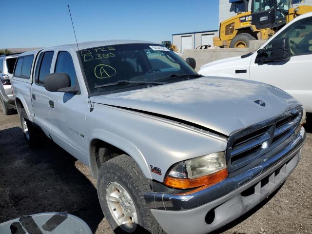 DODGE DAKOTA QUA 2000 with VIN 1B7HG2AZ3YS761287 - Photo from auction
