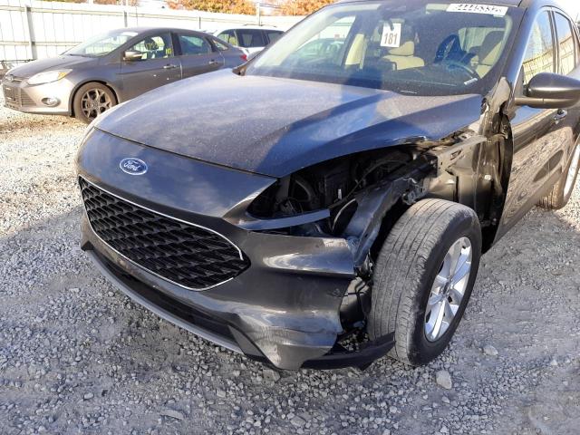 Photo 9 from auction – 2020 FORD ESCAPE SE with VIN 1FMCU9G69LUA28307
