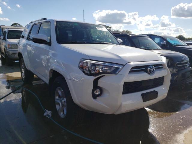 TOYOTA 4RUNNER SR 2022 with VIN JTEEU5JR2N5259129 - Photo from auction
