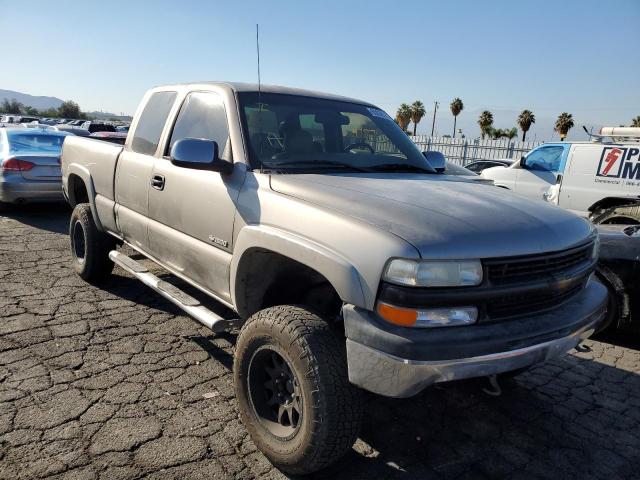 CHEVROLET SILVERADO 2000 with VIN 1GCEK19TXYE430913 - Photo from auction
