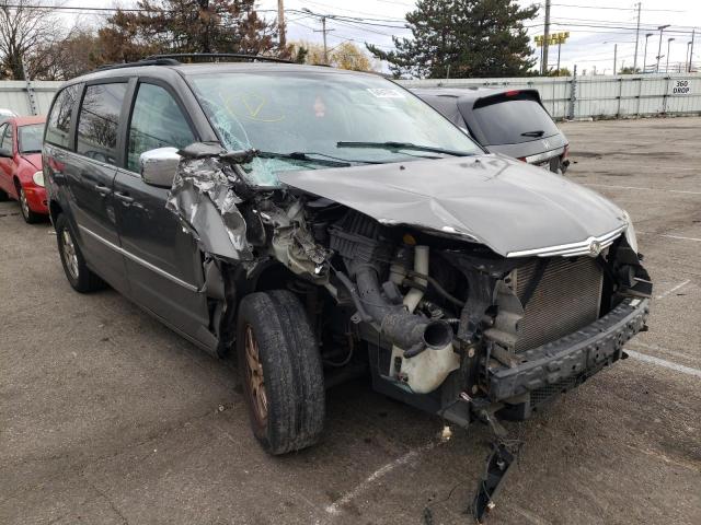 CHRYSLER TOWN & COU 2010 with VIN 2A4RR8D14AR397955 - Photo from auction