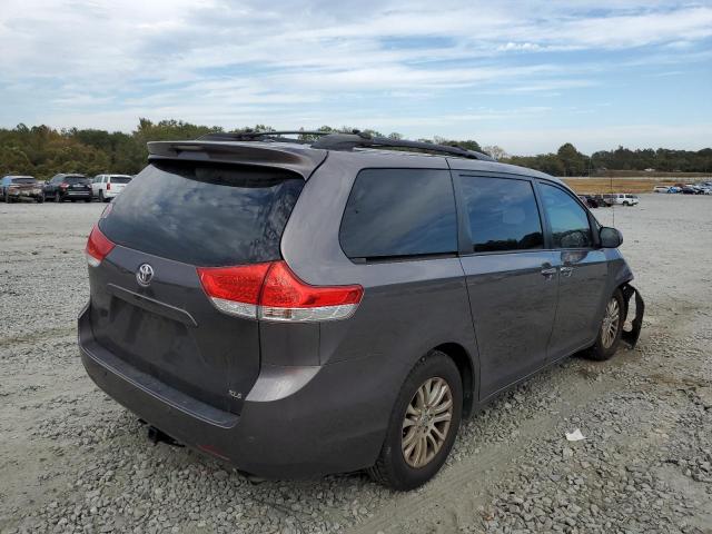 Photo 4 from auction – 2014 TOYOTA SIENNA XLE with VIN 5TDYK3DC2ES493719