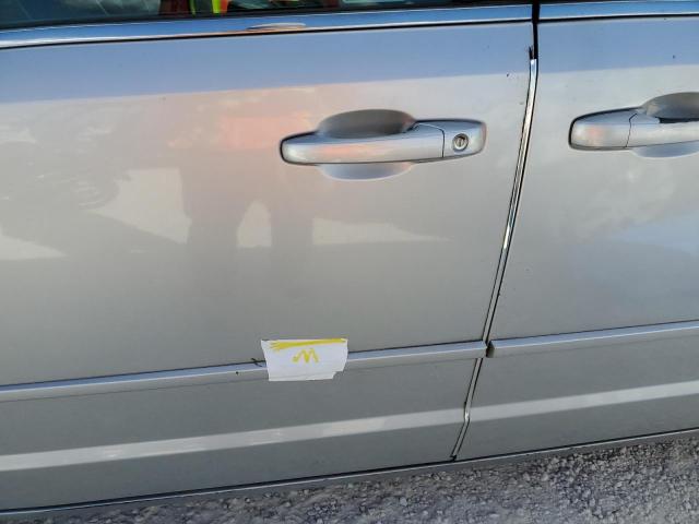 Photo 9 from auction – 2008 CHRYSLER TOWN & COU with VIN 2A8HR54P58R699259