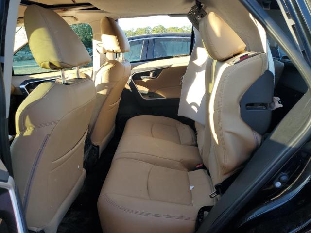 Photo 6 from auction – 2020 TOYOTA RAV4 XLE with VIN JTMP1RFV5LD059092