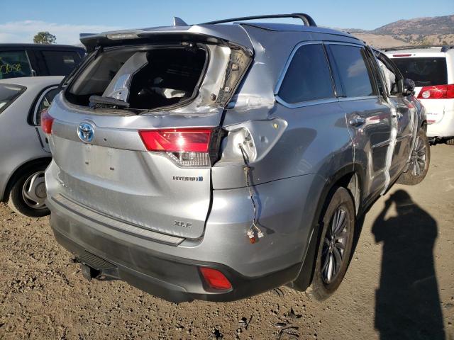 Photo 4 from auction – 2019 TOYOTA HIGHLANDER with VIN 5TDJGRFH7KS073836