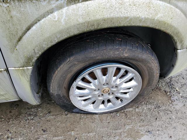 Photo 9 from auction – 2001 CHRYSLER TOWN & COU with VIN 2C8GP64L41R179117