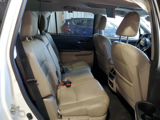 Photo 6 from auction – 2017 HONDA PILOT TOUR with VIN 5FNYF5H98HB032614