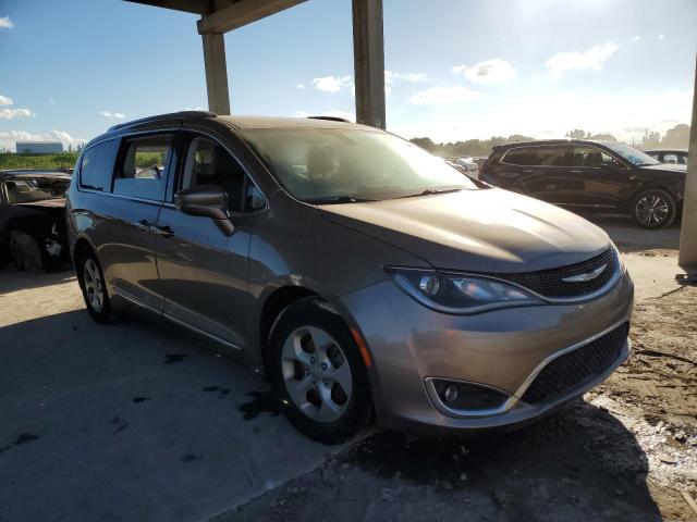 CHRYSLER PACIFICA T 2017 with VIN 2C4RC1EG8HR752668 - Photo from auction