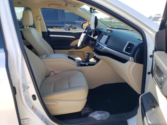 Photo 5 from auction – 2016 TOYOTA HIGHLANDER with VIN 5TDBKRFH6GS298646