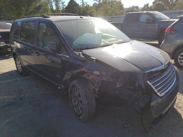 Photo 1 from auction – 2008 CHRYSLER TOWN & COU with VIN 2A8HR54PX8R840438