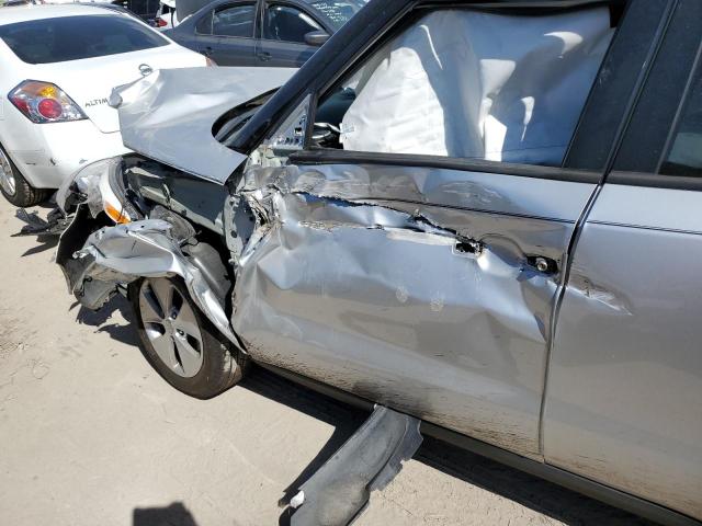 Photo 10 from auction – 2016 KIA SOUL with VIN KNDJN2A28G7827957