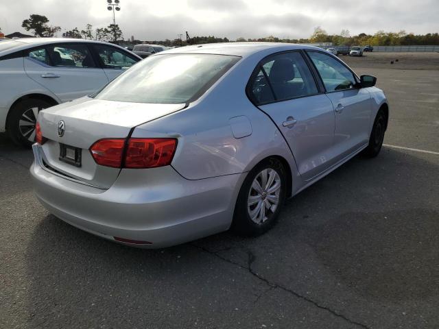 Photo 4 from auction – 2014 VOLKSWAGEN JETTA BASE with VIN 3VW2K7AJXEM319149