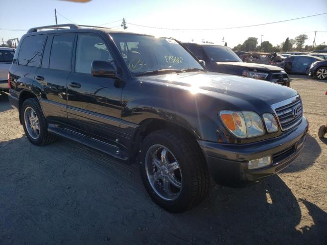 LEXUS LX 470 2004 with VIN JTJHT00W543545692 - Photo from auction