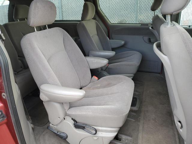 Photo 6 from auction – 2001 CHRYSLER TOWN & COU with VIN 2C8GP74L11R396808