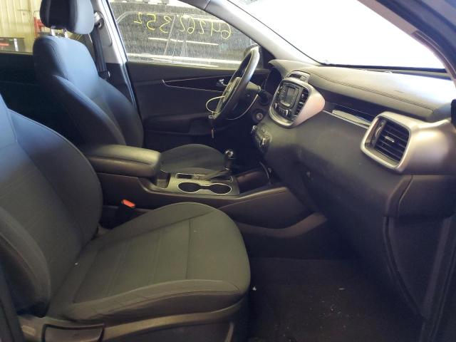 Photo 5 from auction – 2016 KIA SORENTO LX with VIN 5XYPGDA37GG169916