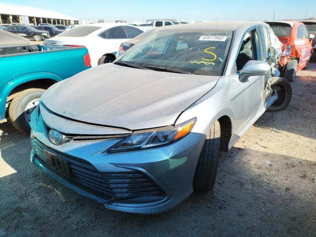 Photo 2 from auction – 2022 TOYOTA CAMRY LE with VIN 4T1C31AK7NU571801