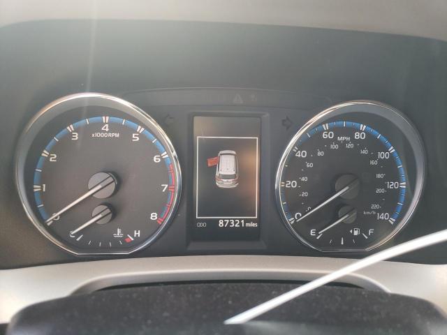 Photo 8 from auction – 2017 TOYOTA RAV4 LIMIT with VIN 2T3DFREV8HW605075