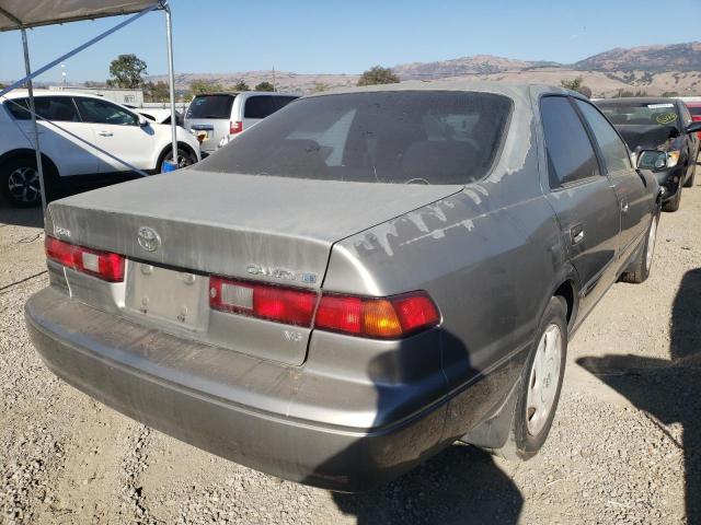 Photo 4 from auction – 1998 TOYOTA CAMRY LE with VIN JT2BF28K7W0140623