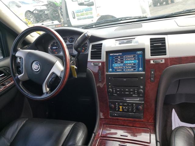 Photo 9 from auction – 2010 CADILLAC ESCALADE L with VIN 1GYUKBEF3AR276202