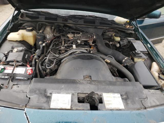 Zdjęcie 7 z aukcji – 1997 FORD CROWN VICT z VIN 2FALP74W2VX200571